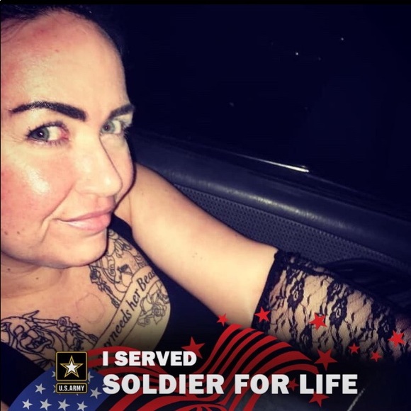 Meet your Posher, Jenny - Picture 2 of 4